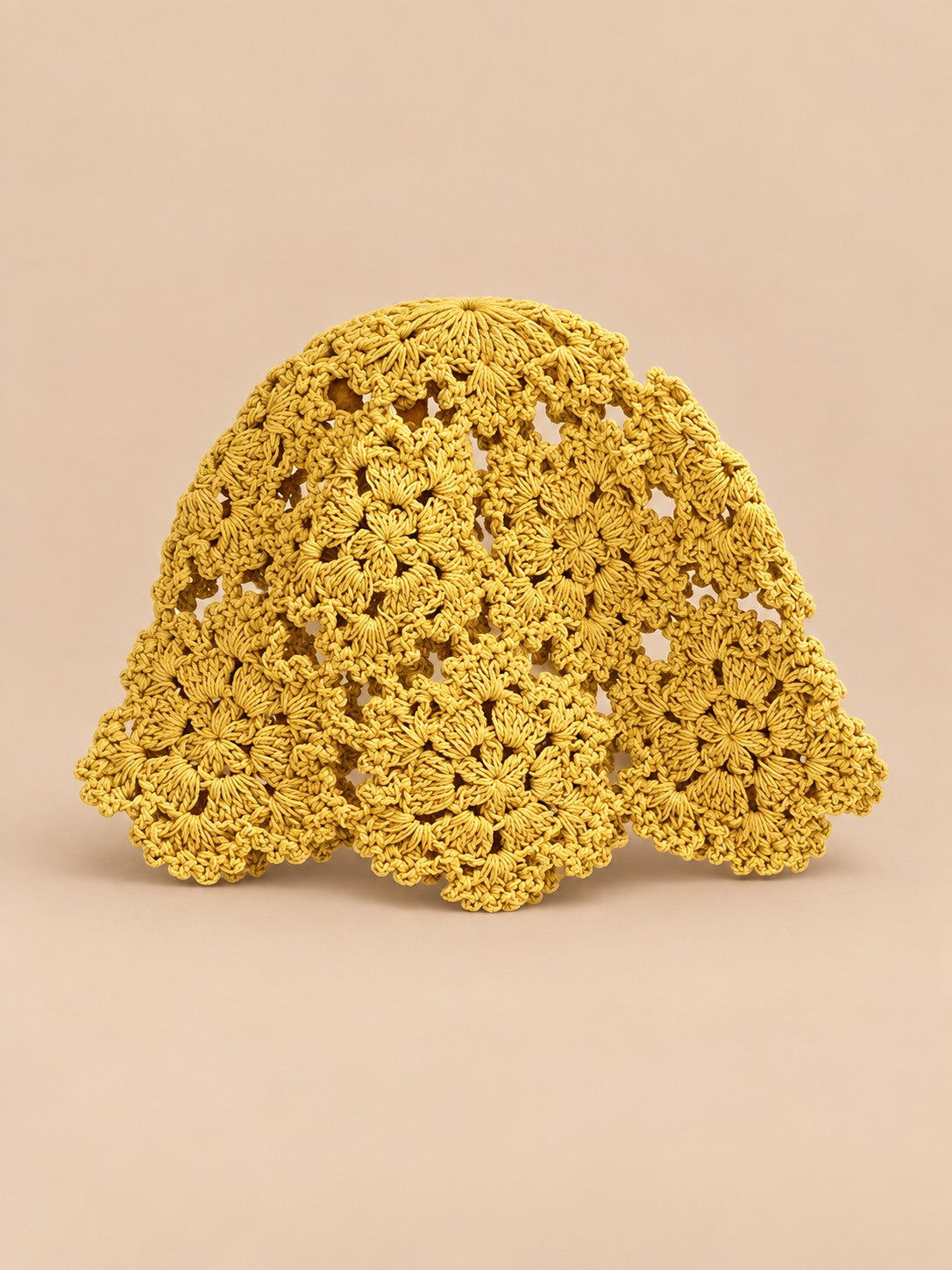 Béret en dentelle à fleurs au crochet, coloris Jaune, vue de face