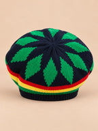 Rasta-Baskenmütze aus Strick mit mehrfarbigem Print – Modell 1 mit grünen Motiven, Vorderansicht