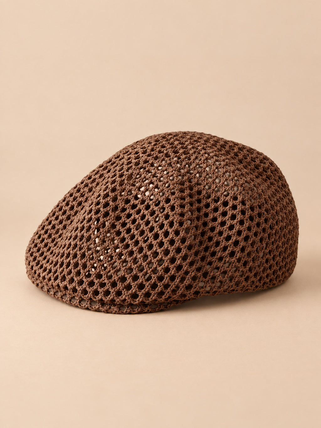Luftiges Damen-Netzbarett im Retro-Fascinator-Stil – Farbvariante Braun, Ansicht von vorn
