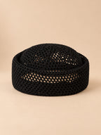 Luftiges Damen-Netzbarett im Retro-Fascinator-Stil – Farbvariante Schwarz, Ansicht von vorn