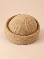 Retro-Netzbarett mit luftigem Oberteil im Fedora-Stil – Modell 3, Farbvariante Khaki, Dreiviertelansicht