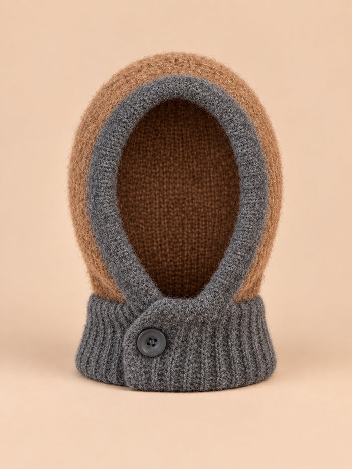 Bonnet, capuche et écharpe