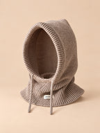 Damen-Balaclava aus Wolle mit integriertem Kragen – Farbvariante Khaki, Ansicht von vorn