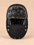 Fliegermütze mit windabweisender Maske für den Winter – Farbvariante Schwarz, Ansicht von vorn