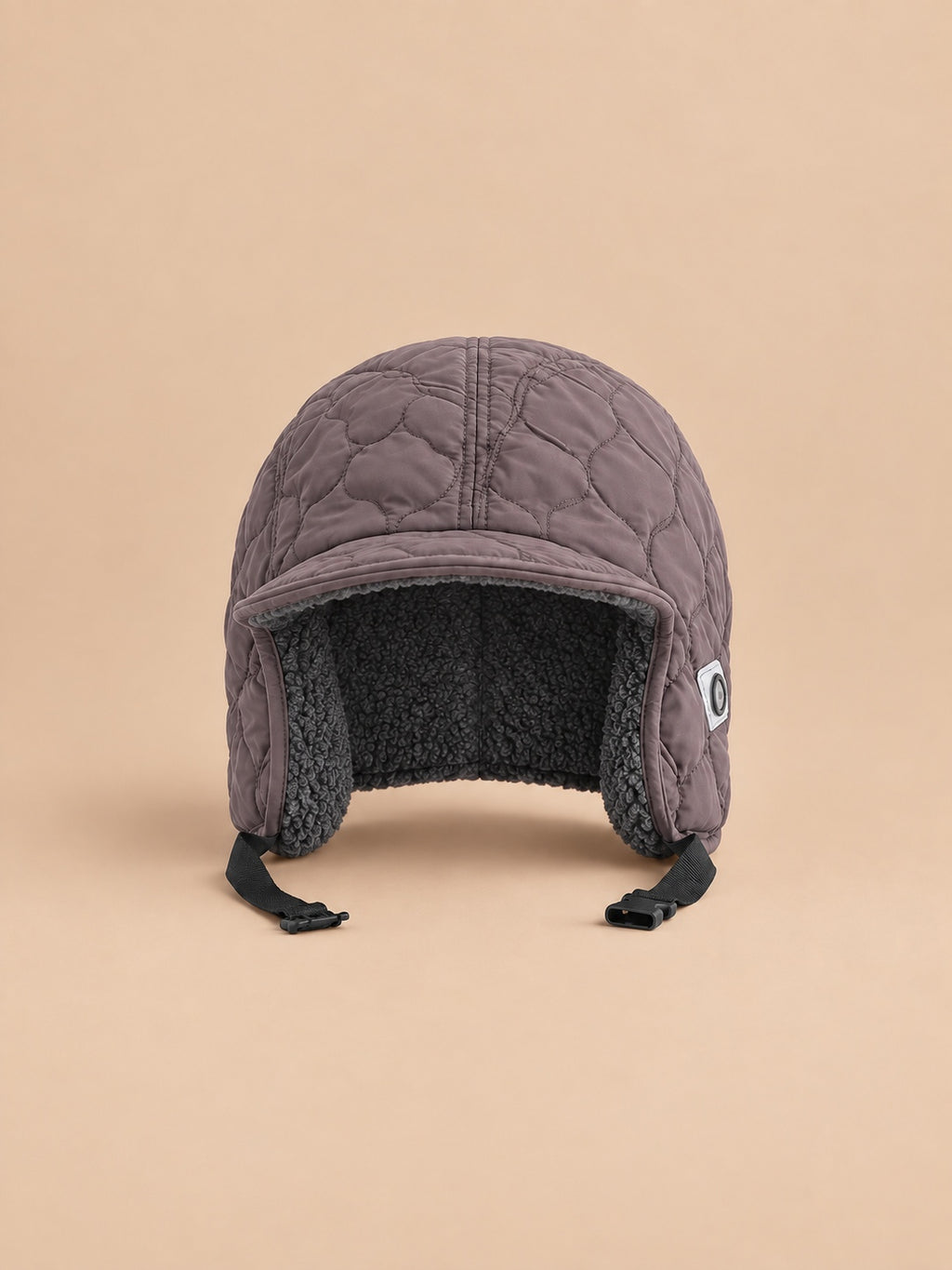 Fliegermütze mit Samtinnenseite und Ohrenklappen – Farbvariante Mauve, Ansicht von vorn