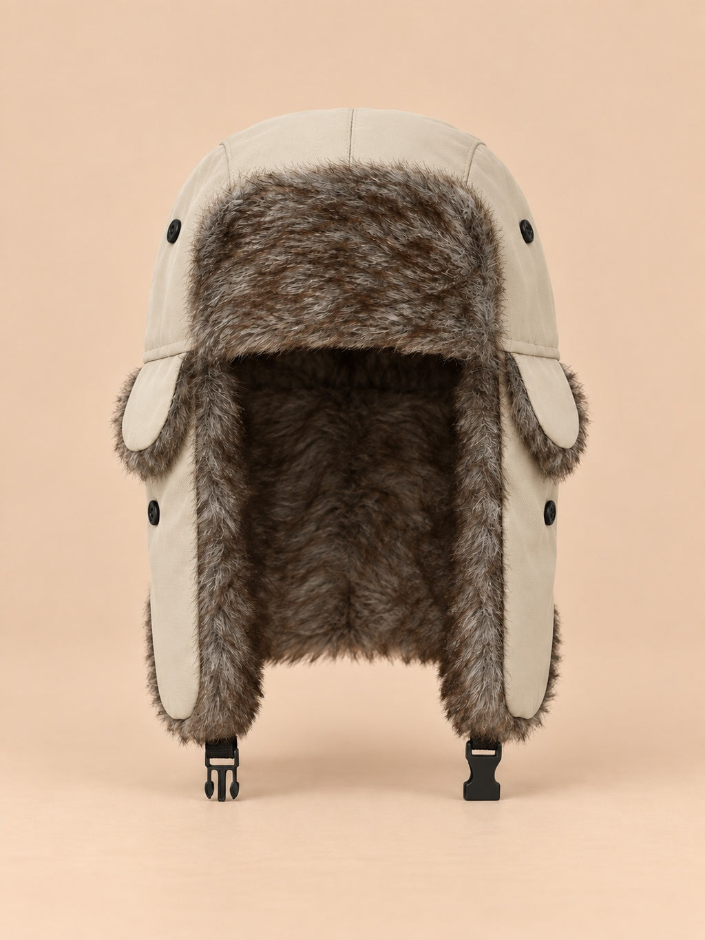 Herren-Trapper-Mütze mit Ohrenklappen und Kinnriemen – Farbvariante Beige, Ansicht von vorn