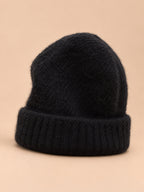 Elastische Mohairmütze für Damen mit Wolle und Rippenstrick – Farbvariante Schwarz, Dreiviertelansicht