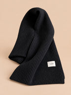 Langer, dicker und windabweisender Strickschal – Schwarz, Farbvariante 2, Vorderansicht
