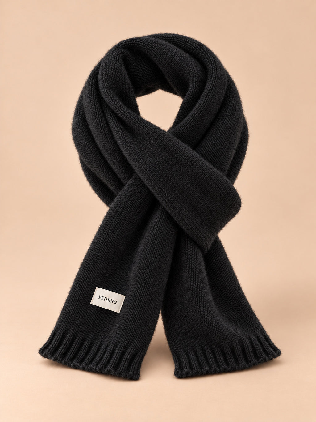 Klassischer einfarbiger Strickschal für den Winter – wj2061, Farbvariante Schwarz, Ansicht von vorn