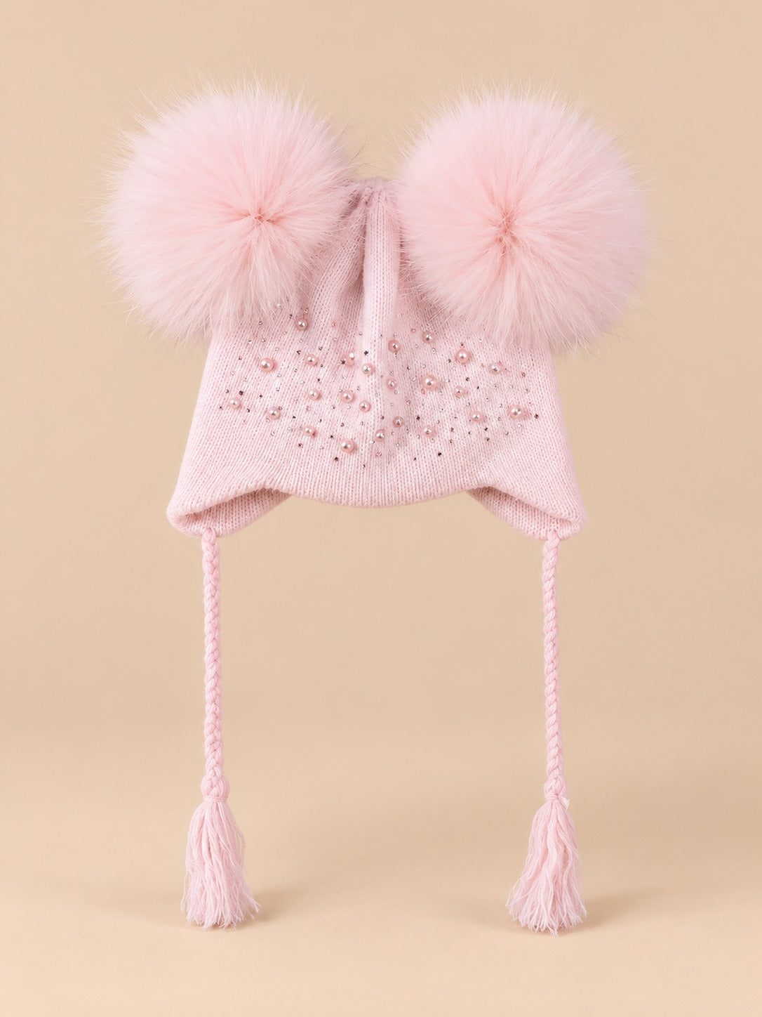Bonnet enfant à deux pompons en fourrure, rose pompons assortis vue de face