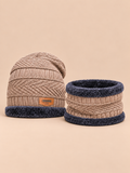 Windabweisendes Mütze-Schal-Set mit Fleecefutter – Beige, Vorderansicht, sand-pfirsichfarbener Hintergrund
