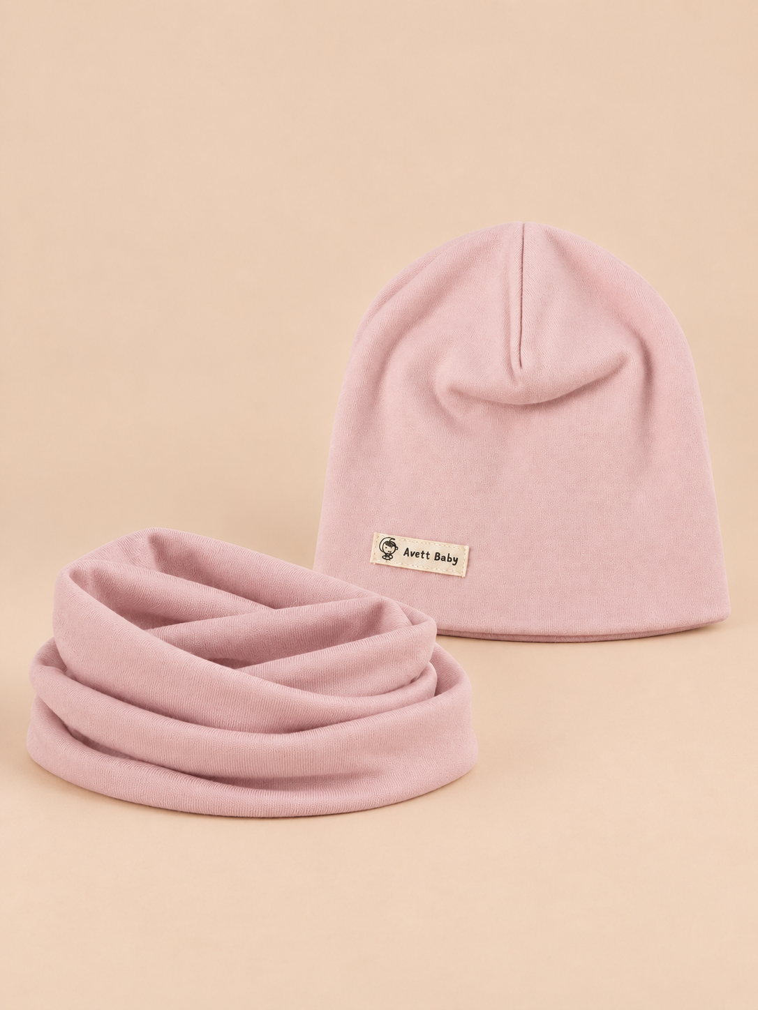 Ensemble bonnet et snood enfant Rose, vue de face.