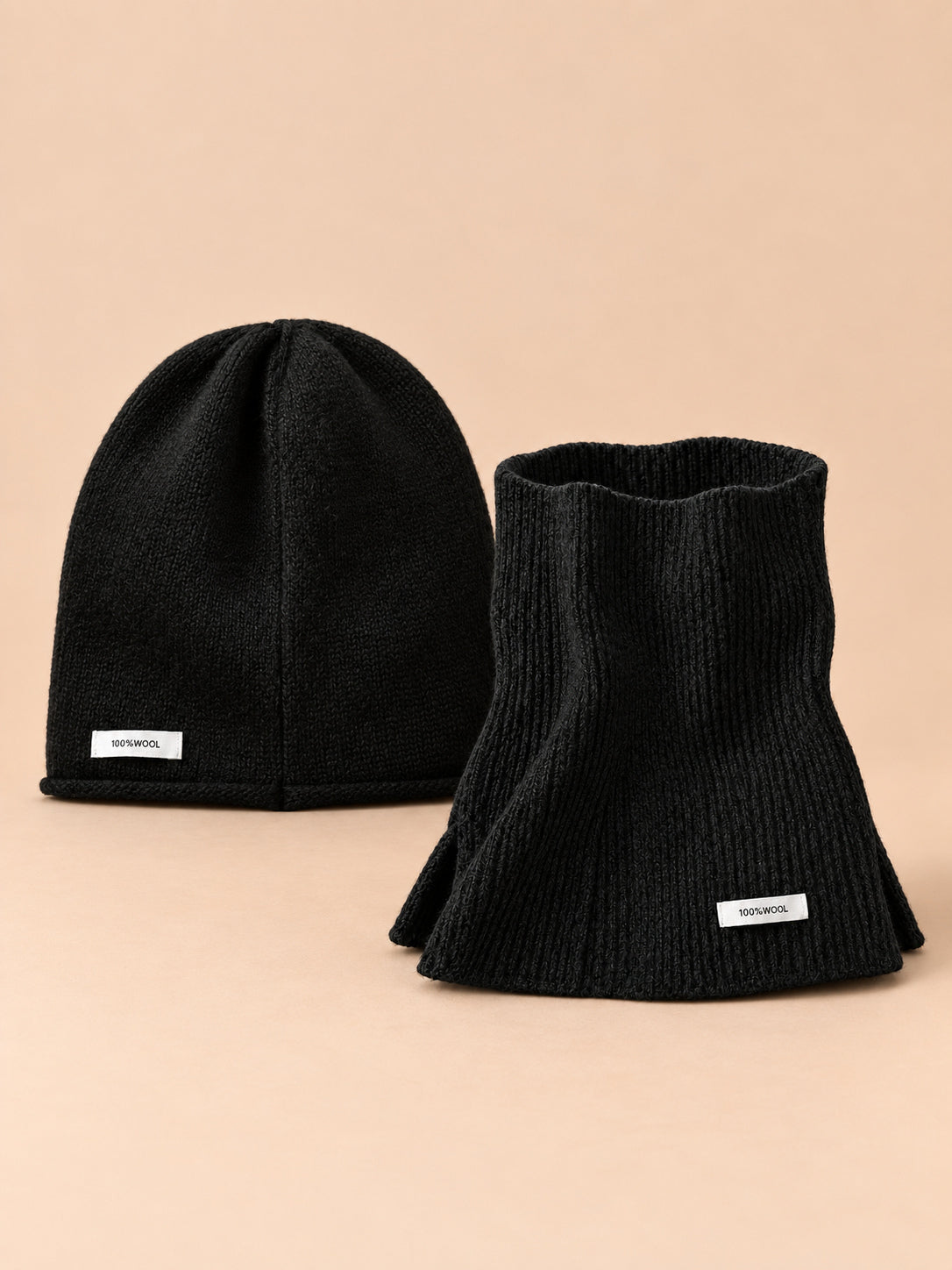 Damen-Mütze-Schal-Set mit Schlitzschal im koreanischen Stil – Schwarz, Vorderansicht