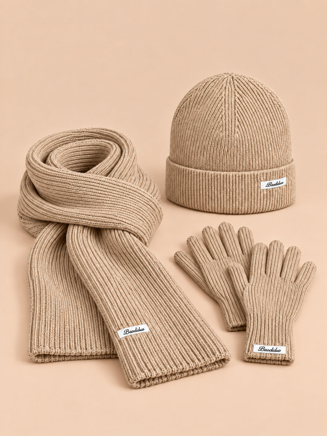 Winterset für Damen mit Mütze, Schal und Handschuhen im koreanischen Stil – Farbvariante Khaki, Ansicht von vorn