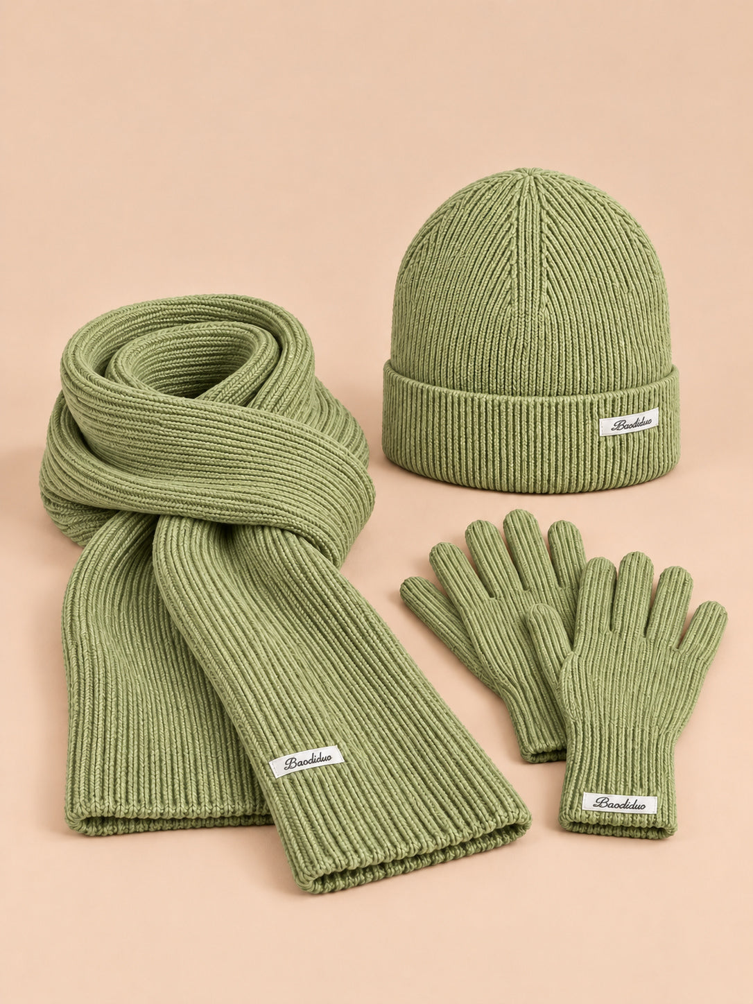 Winterset für Damen mit Mütze, Schal und Handschuhen im koreanischen Stil – Farbvariante Hellgrün, Ansicht von vorn