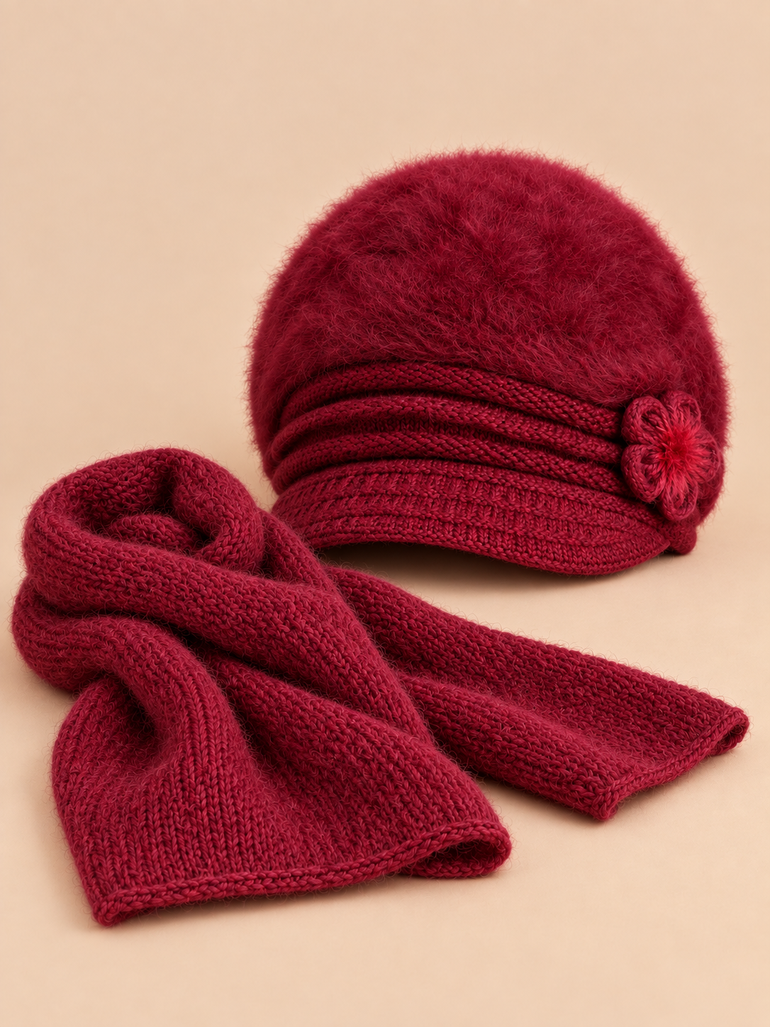 Mütze aus dem Mütze-Schal-Set für Erwachsene – Farbvariante Bordeaux, Ansicht von vorn