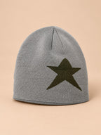 Vintage-Beanie mit Stern im Hip-Hop-Streetwear-Stil – Farbvariante Grau / Grün, Dreiviertelansicht