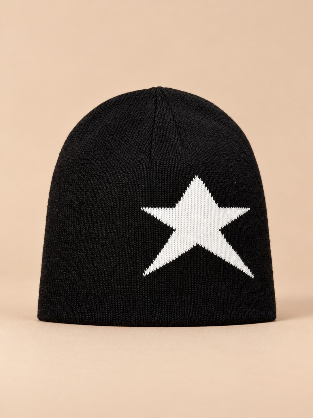 Vintage-Beanie mit Stern im Hip-Hop-Streetwear-Stil – Farbvariante Schwarz / Weiß, Ansicht von vorn