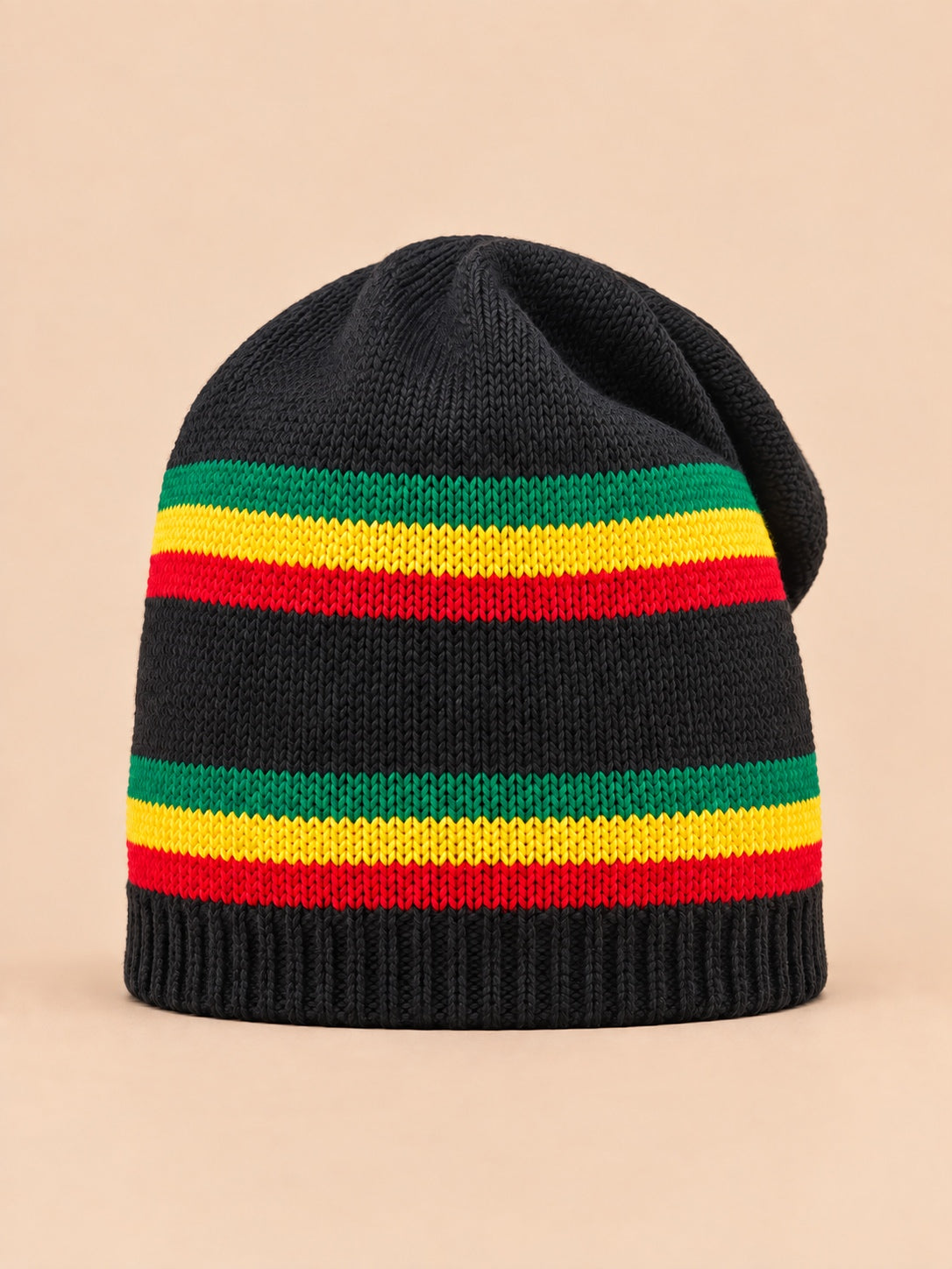 Jamaikanische Rastamütze aus Strick im Reggae-Stil – Farbvariante Rot, Ansicht von vorn