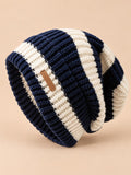Leichte gestreifte Strickmütze im koreanischen Stil – Marineblau, Dreiviertelansicht
