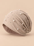 Long Beanie für Damen mit Perlen und Strass – Farbvariante Beige, Ansicht von vorn