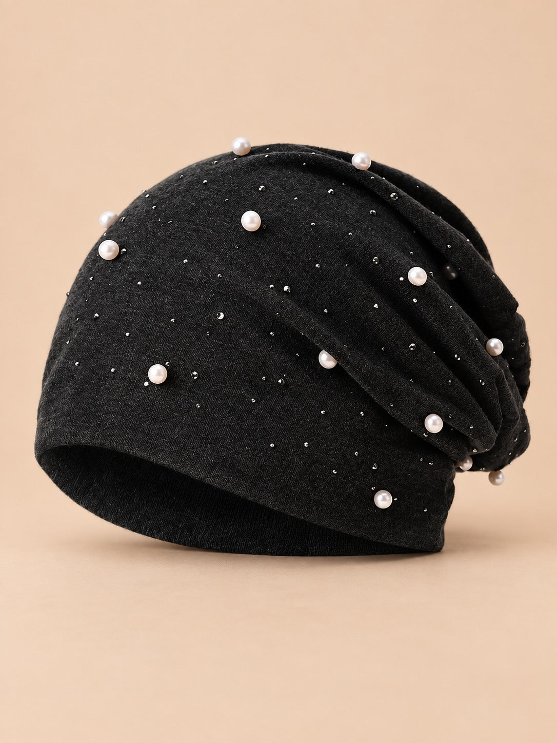 Bonnet slouchy femme orné de perles et strass, noir, vue de face