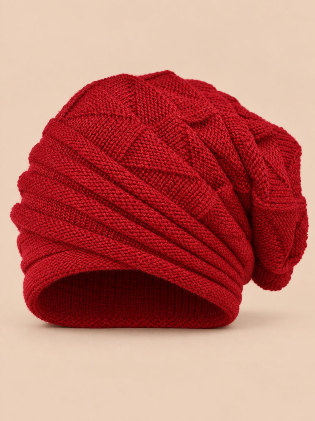 Warmer Long Beanie für Damen zum Skifahren – Farbvariante Rot, Produktdarstellung in der Vorderansicht