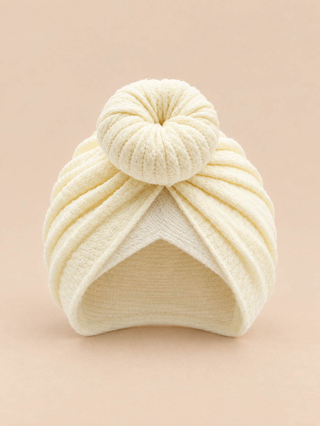 Baby-Turbanmütze für Mädchen mit Knoten im Mutter-Kind-Partnerlook – Farbvariante Beige, Ansicht von vorn