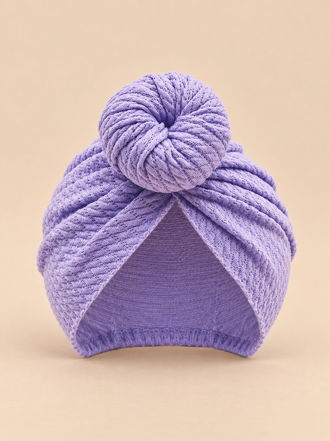 Baby-Turbanmütze für Mädchen mit Knoten im Mutter-Kind-Partnerlook – Farbvariante Violett, Ansicht von vorn