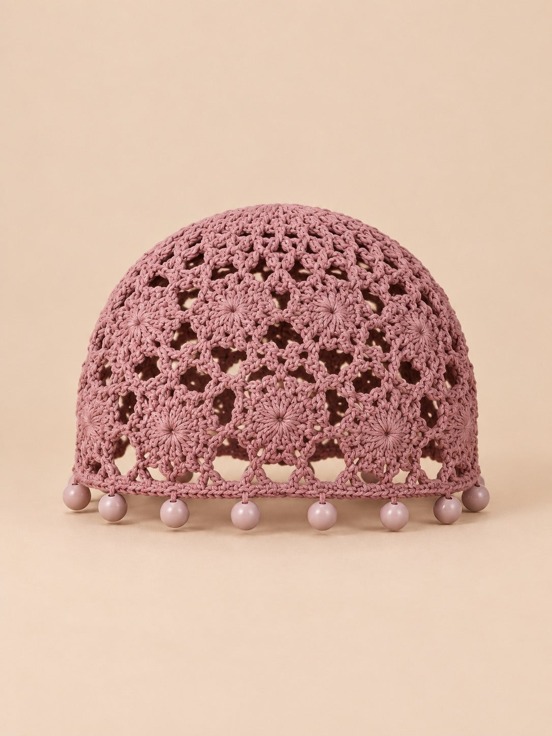 Bonnet turban perlé au crochet, rose, vue de face